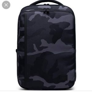 NWT Hershel 18L Travel Tote